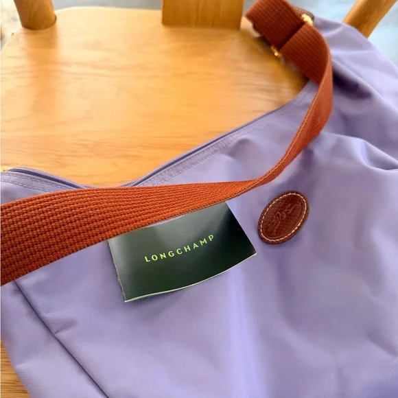 Longchamp Rare Lavender/Purple Nylon Hobo Crossbody Bag (Excellent) - Picture 3 of 3